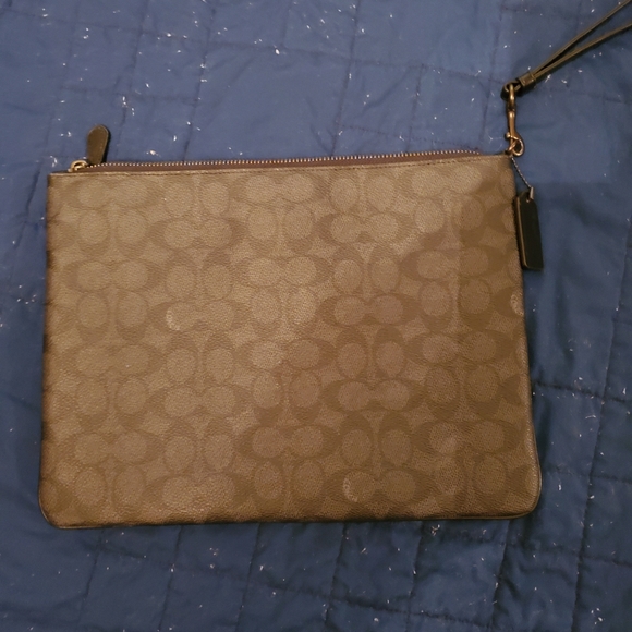 Purse - Picture 2 of 4